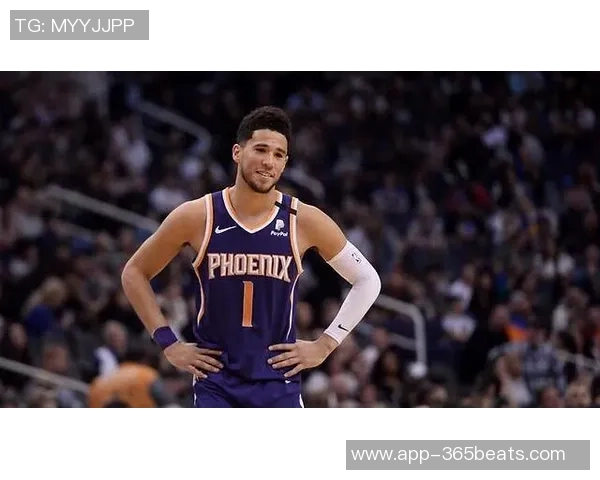 布克展望未来球队成长期待每场比赛的胜利与进步