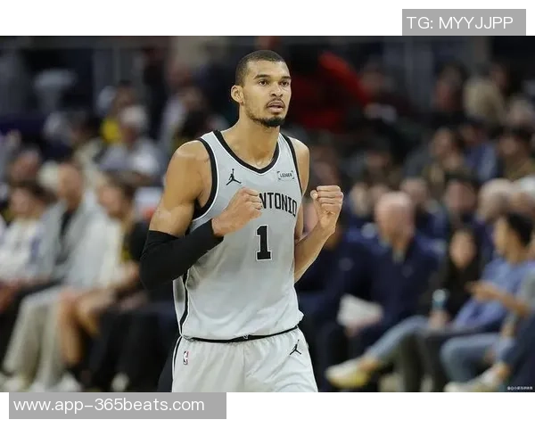 爵士与马刺激战全场罚球大战共计79次罚球成比赛关键因素